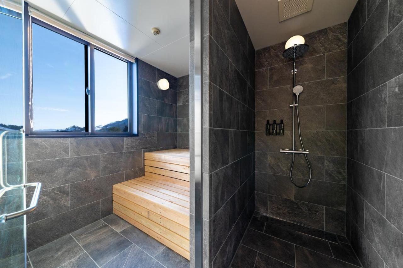 Roka By Hhg Aparthotel Hakuba Luaran gambar